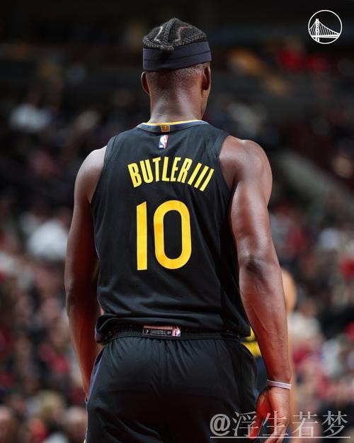 巴特勒再陷低迷!对强锋线表现不佳,全场失位难担二当家使命 巴特勒再陷低迷!对强锋线表现不佳,全场失位难担二当家使命